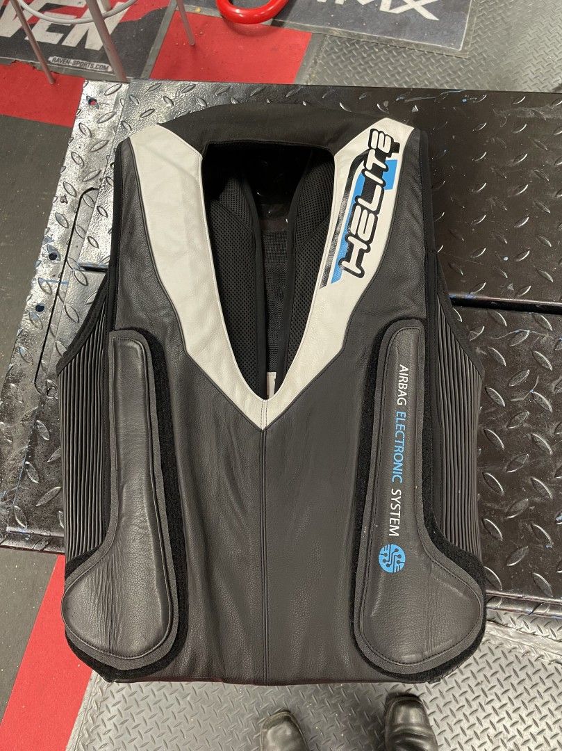 Helite E- GP air track vest