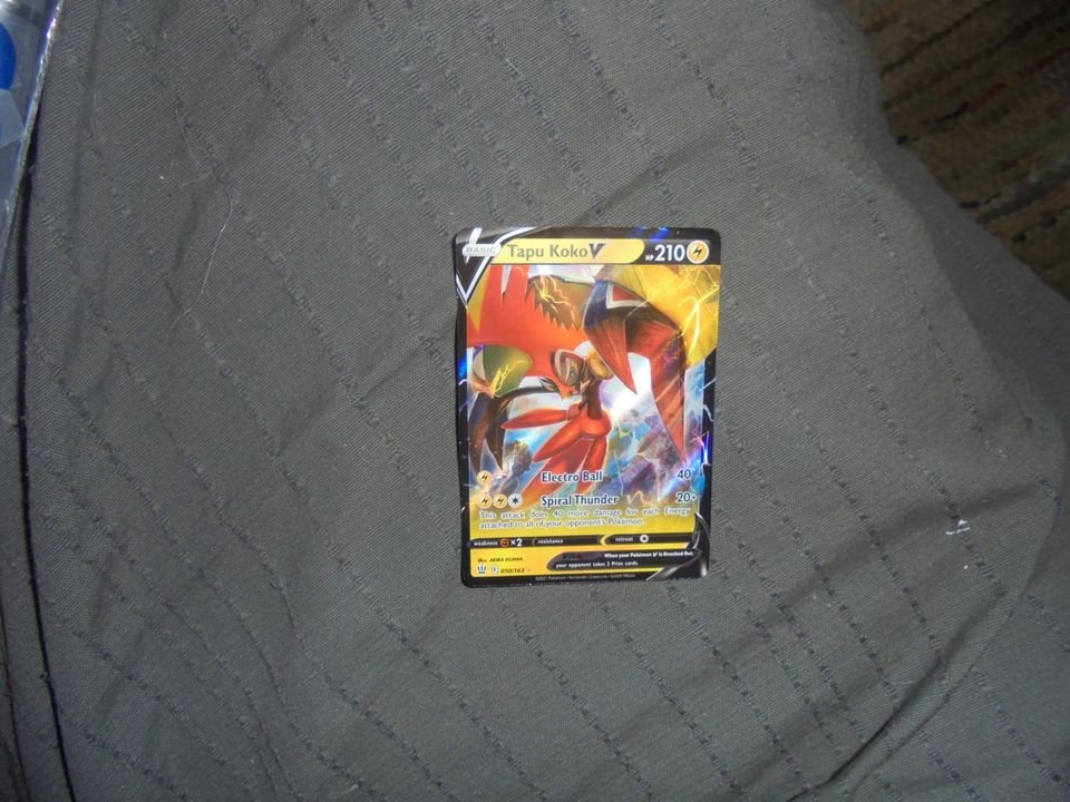 Pokemon keräilypelikortti Tapu Koko 210 HP