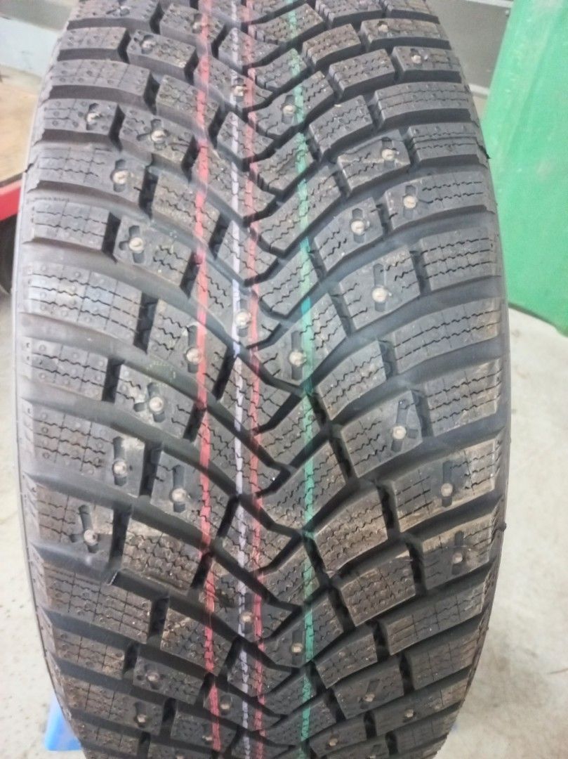 215/45r17 Continental Ice Contact 3 4kpl