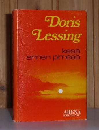 Lessing Doris: Kesä ennen pimeää