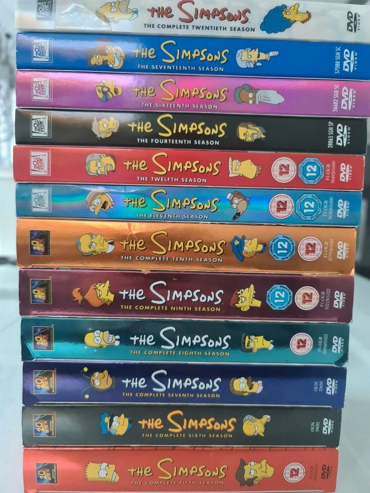 Simpsons dvd boxit, 12 eri kautta