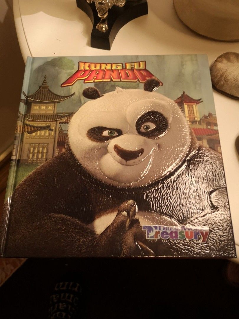 Kunfu Panda kirja/uudenveroinen