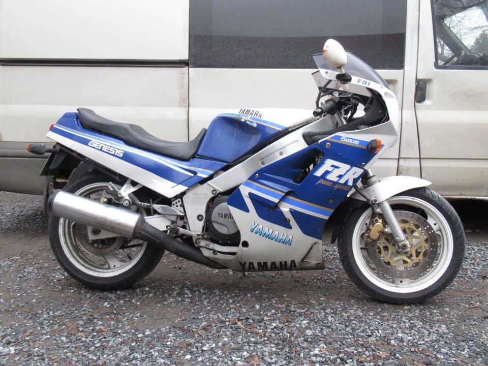 Yamaha FZR1000 Purkuosat