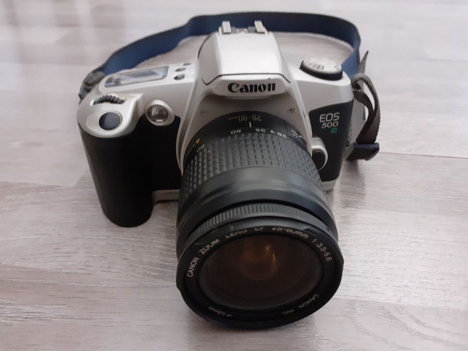 Canon EOS 500N järjestelmäkamera