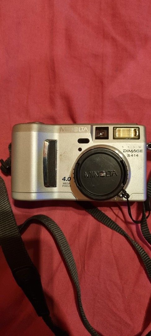 Minolta Dimage S414