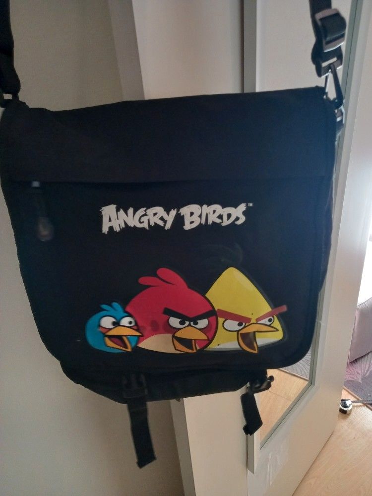 Angry Birds olkalaukku