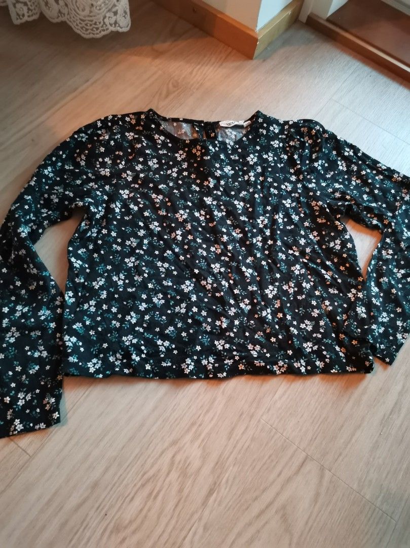 Kukallinen paita, 146 cm