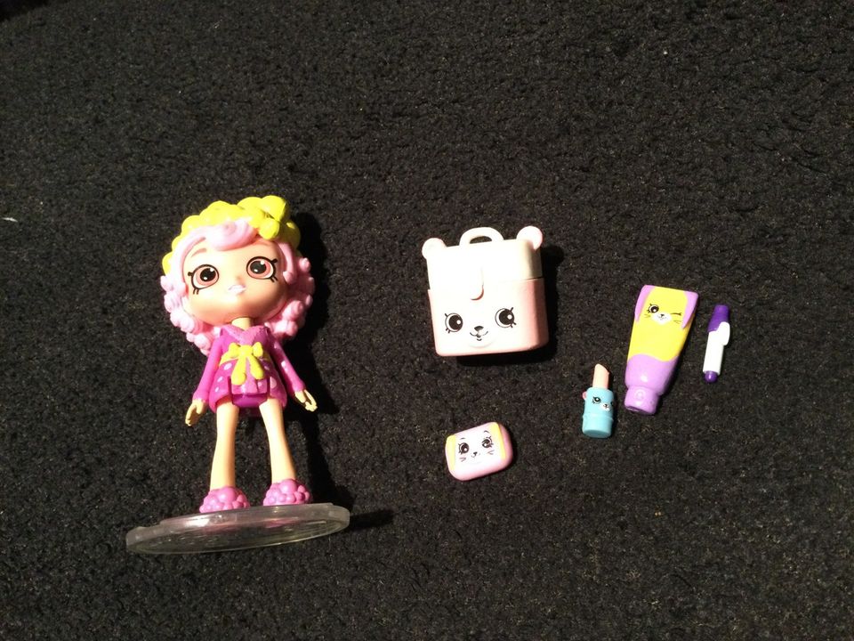 Shopkins tyttö