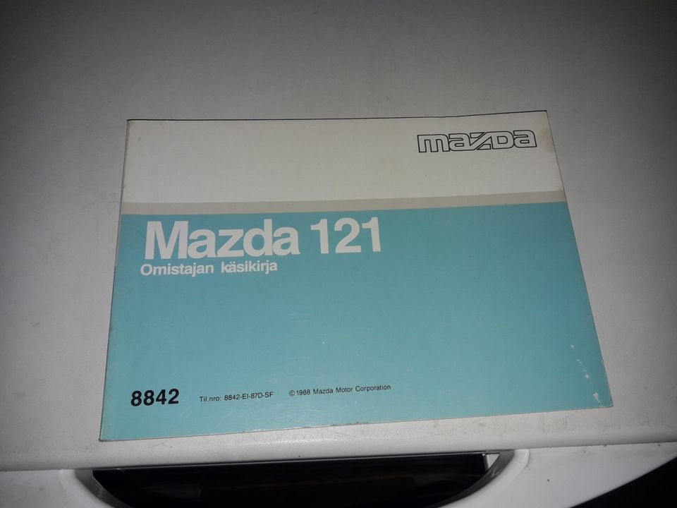 Mazda 121