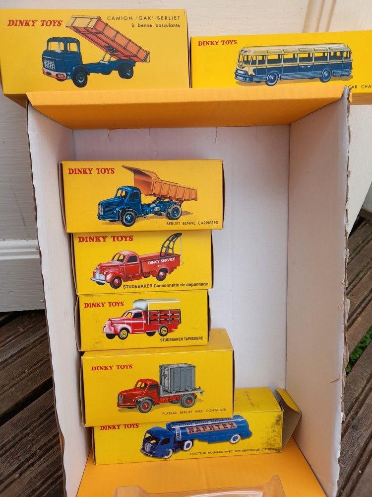 Dinky toys Keräilyautoja