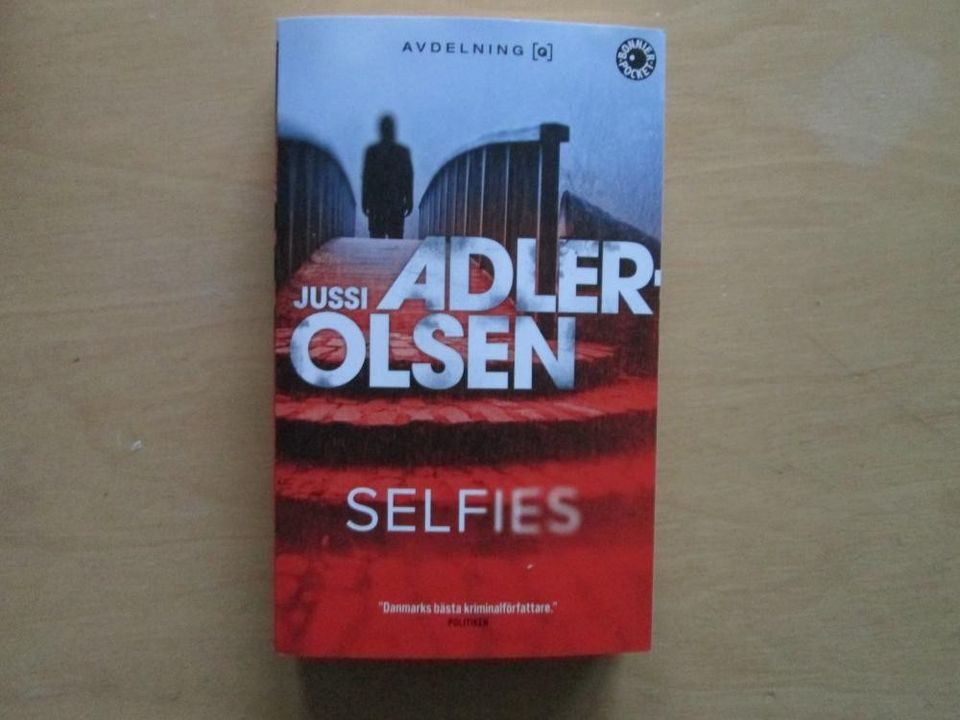 Jussi Adler-Olsen "Selfies"