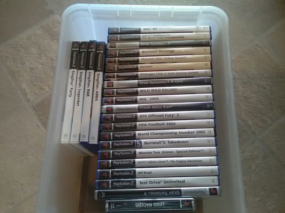 Playstation2 + pelit + tarvikkeet. 5 kuvaa