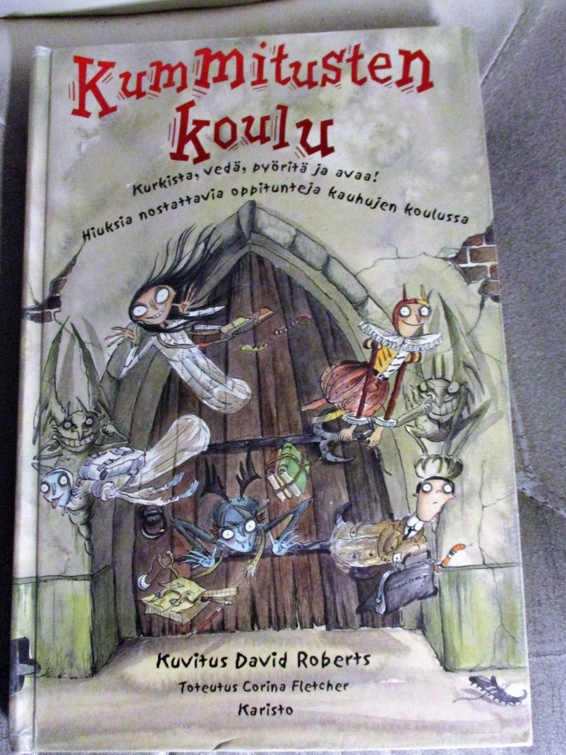 Kummitusten koulu