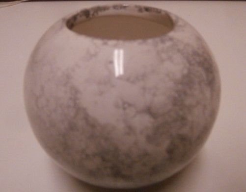 Kynttilänjalka 26. Pyöreä kaunis lasitettu pallo