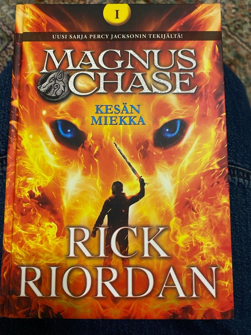 Magnus Chase I, Kesänmiekka, Rick Riordan