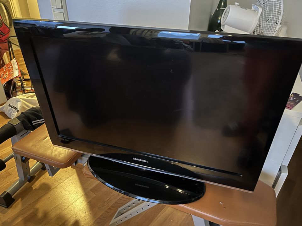 Samsung 32" tuumainen full hd telkkari