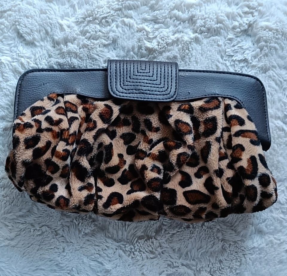Leopardi kuvioinen pikku laukku