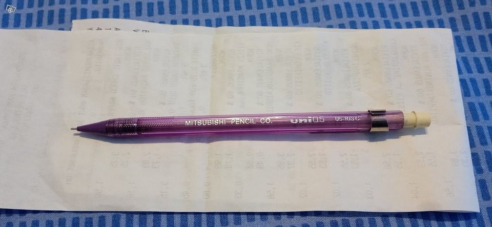Mitsubishi pencil co. lyijytäytekynä 0,5mm
