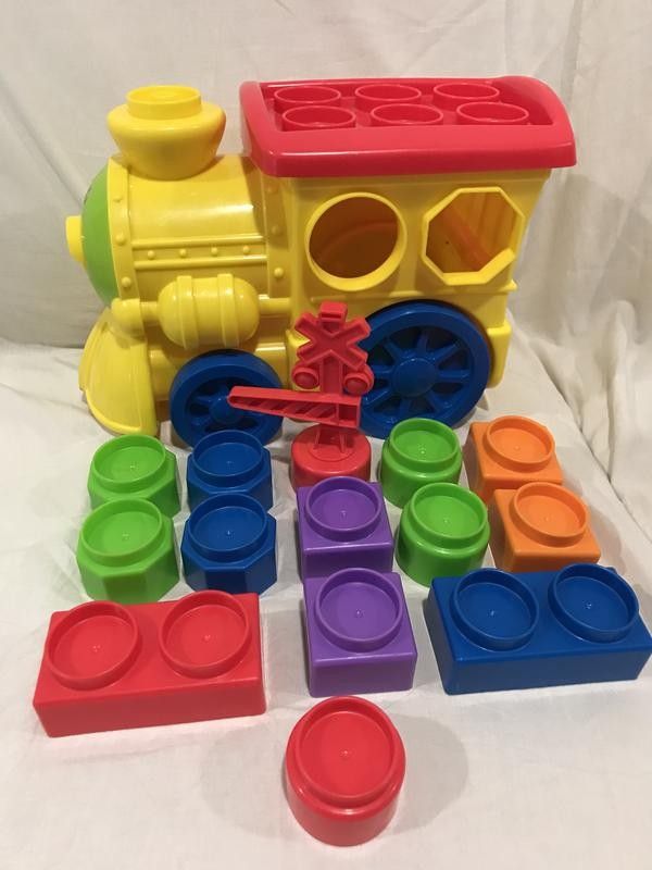 Fisher Price Little People Builders Train