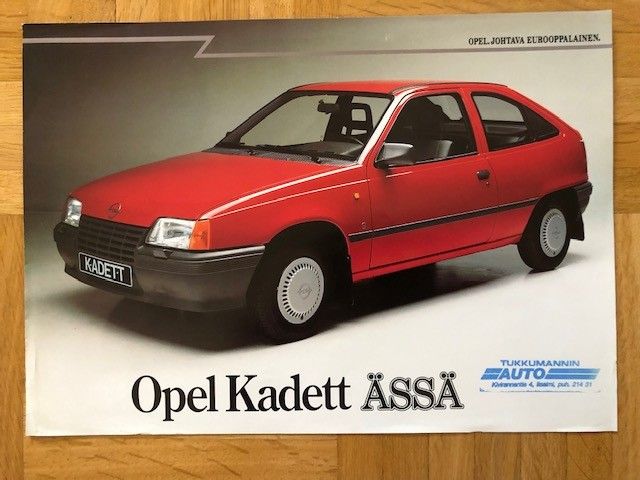 Esite Opel Kadett Ässä 1.3 S & 1.6 S vuodelta 1988