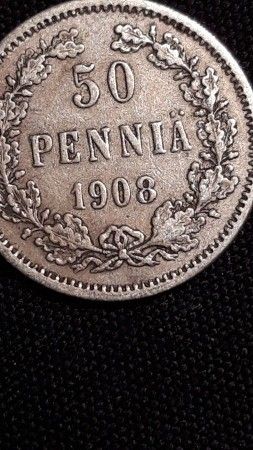 50 pennin kolikko, hopeaa, vuodelta 1908