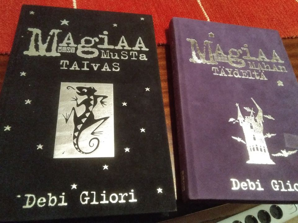 Magiaa -Debi Gliori x 1