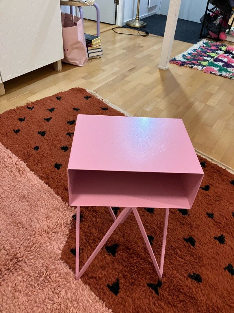 &New Robot Mini sivupöytä, pinkki