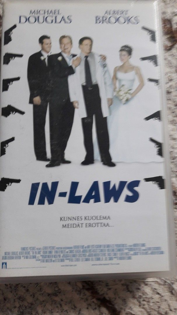 IN LAWS VHS-elokuva