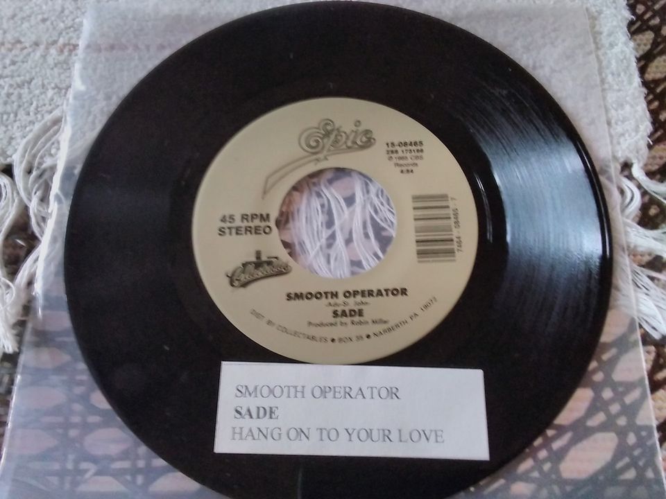 Sade 7" Smooth operator / Hang to your love