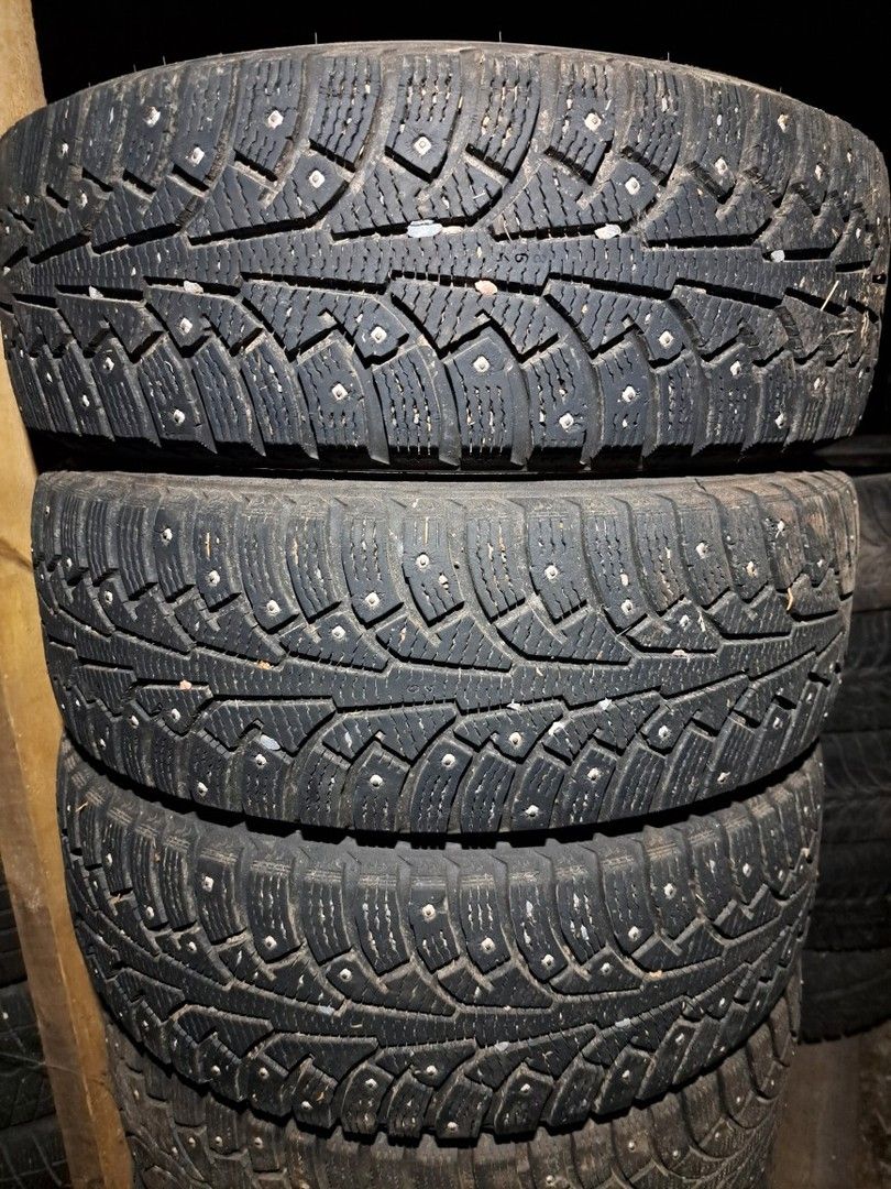 185/60R15 88T Nokian HKPL5 nastarenkaat