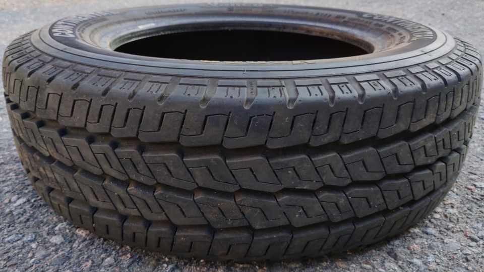 195/70 R15C 104/102R Continental C-Rengas 1 Kpl