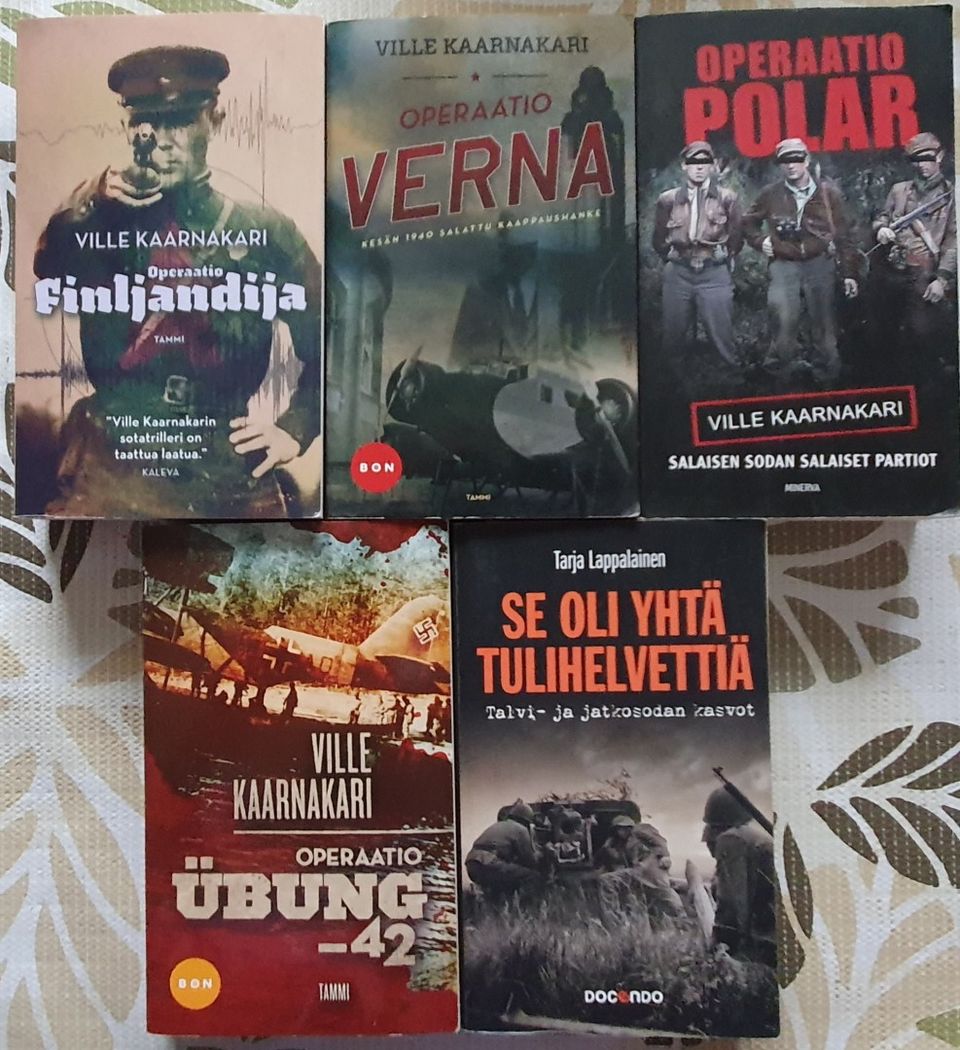 6 kpl Suomi sodassa kirjoja