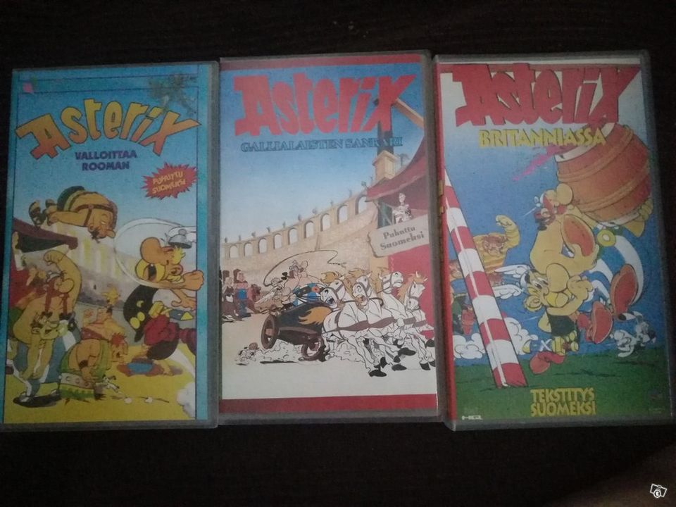 Asterix- VHS ,3 kpl Britanniassa/Gallialainen/val