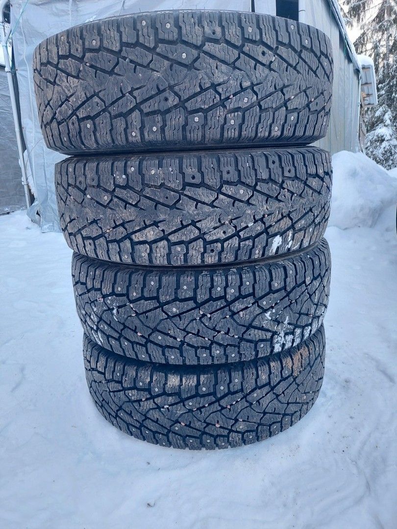 Pakun Hakkapeliitta C3 talvirenkaat 215/70R15c