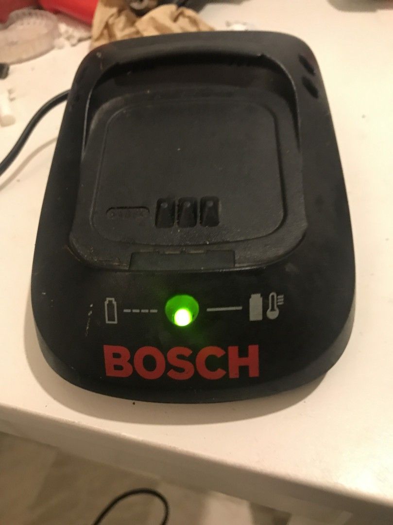 Bosch laturi