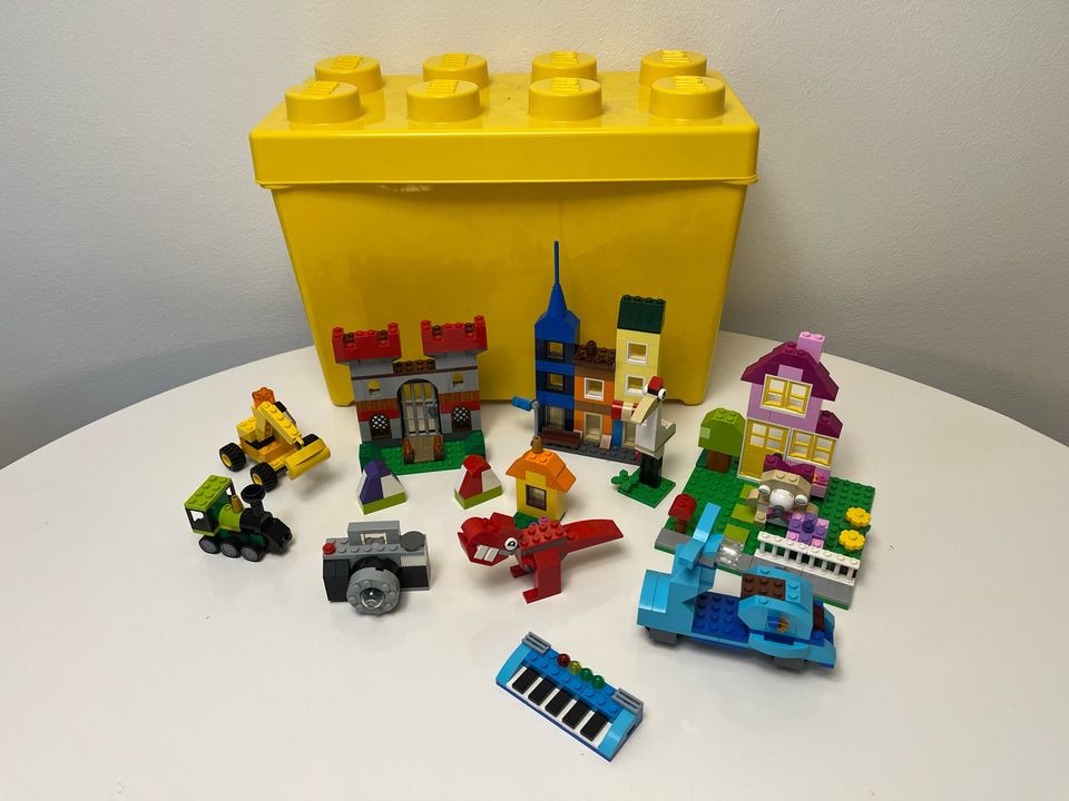 Legoja ja säilytyslaatikko