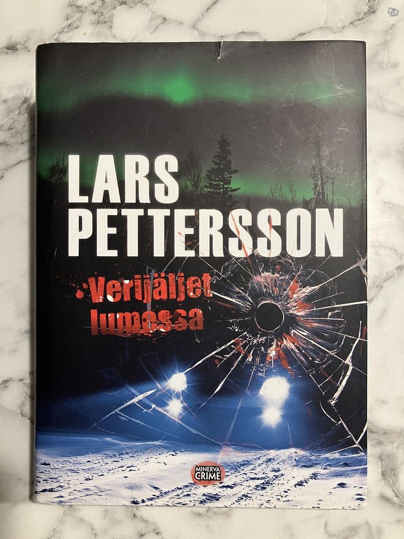 Lars Pettersson : Verijäljet lumessa