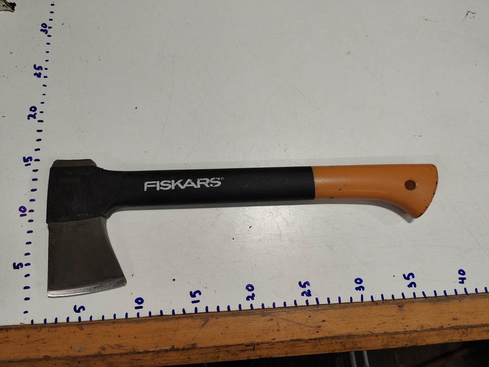 Fiskars kirves 40cm