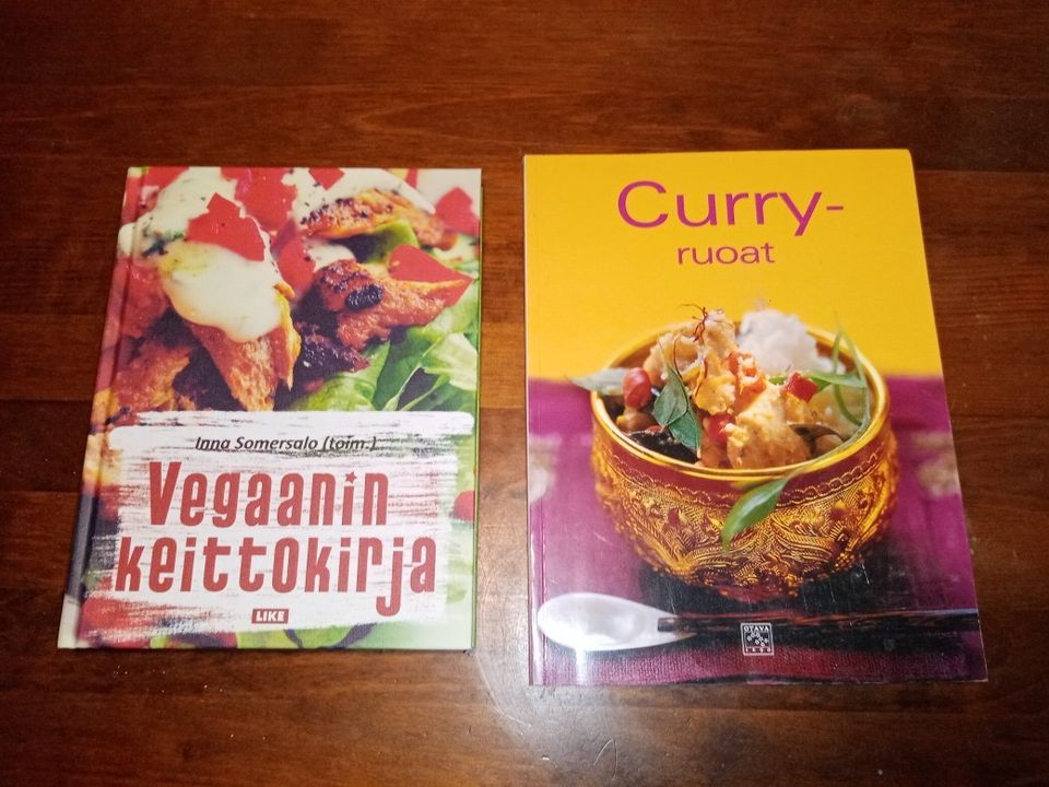 Vegaanin keittokirja & Curryruoat