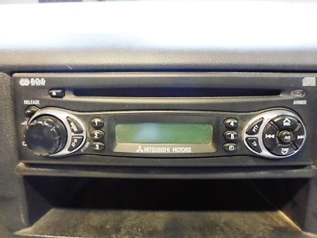 Mitsubishi radio/cd soitin 2005