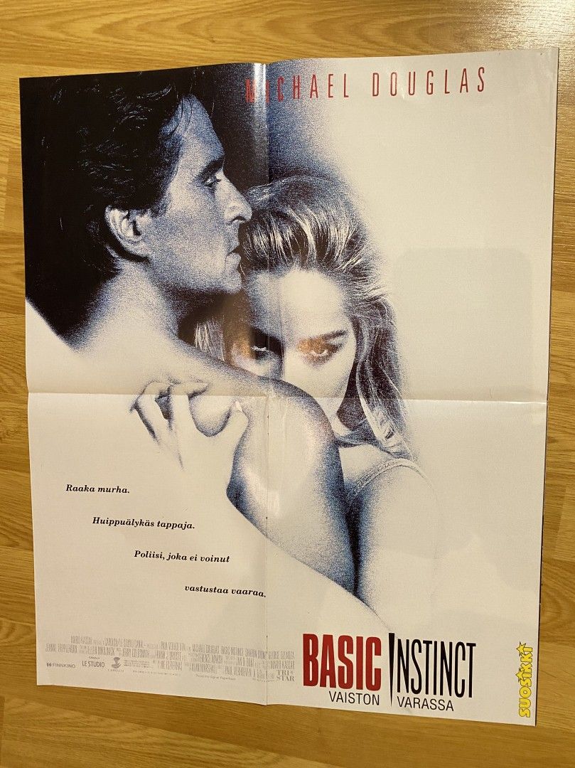 Basic Instinct ja Keanu Reeves julisteet