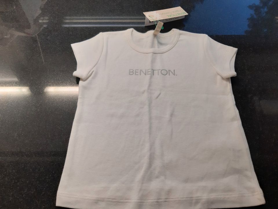 Benetton T-paita valk. 82 cm Uusi