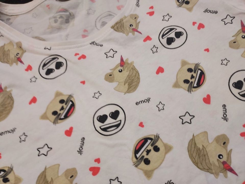 Emoji pyjama yläosa 158-164 cm