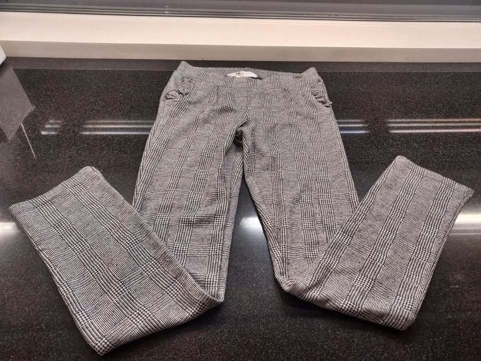 H&M ruutu housut harmaa 140 cm