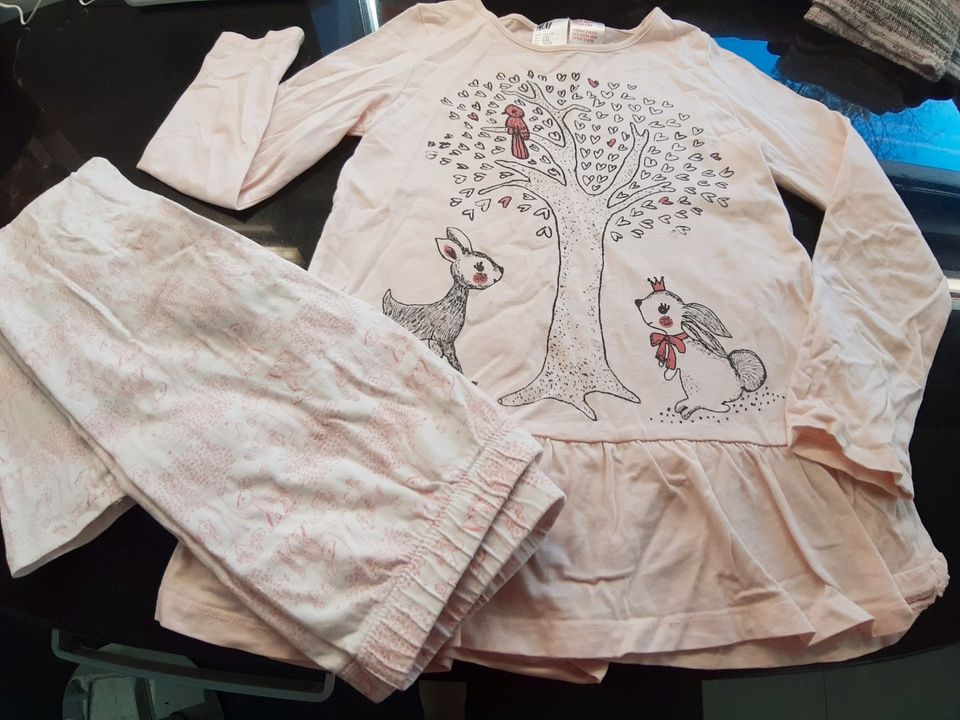 H&M bambi pyjama 122-128 cm