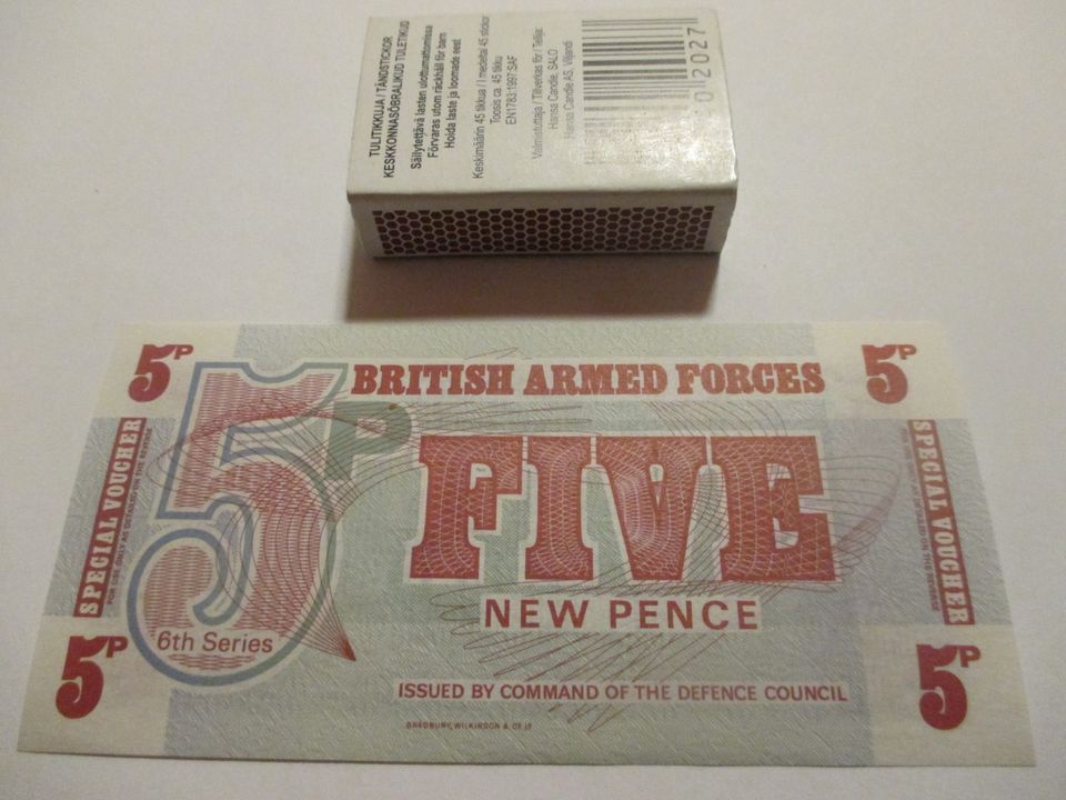 BRITANNIAN ASEVOIMAT, 5 New Pence, v. 1962