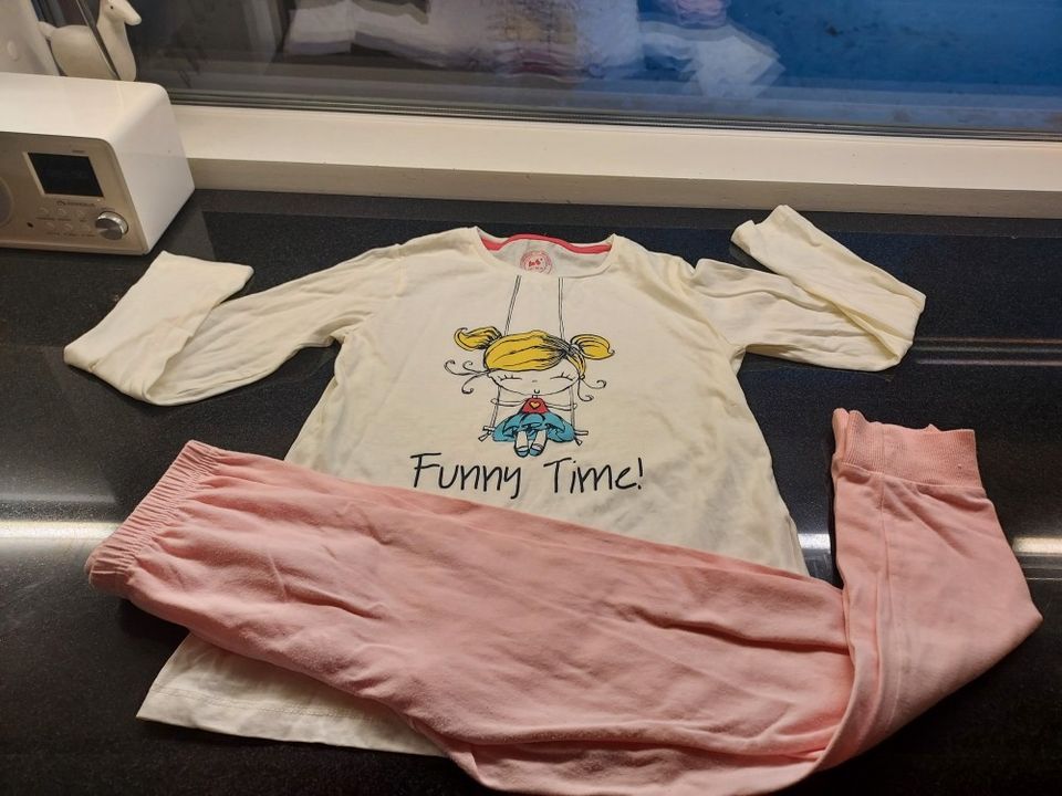 Funny Time pyjama v.pun. 132-136 cm