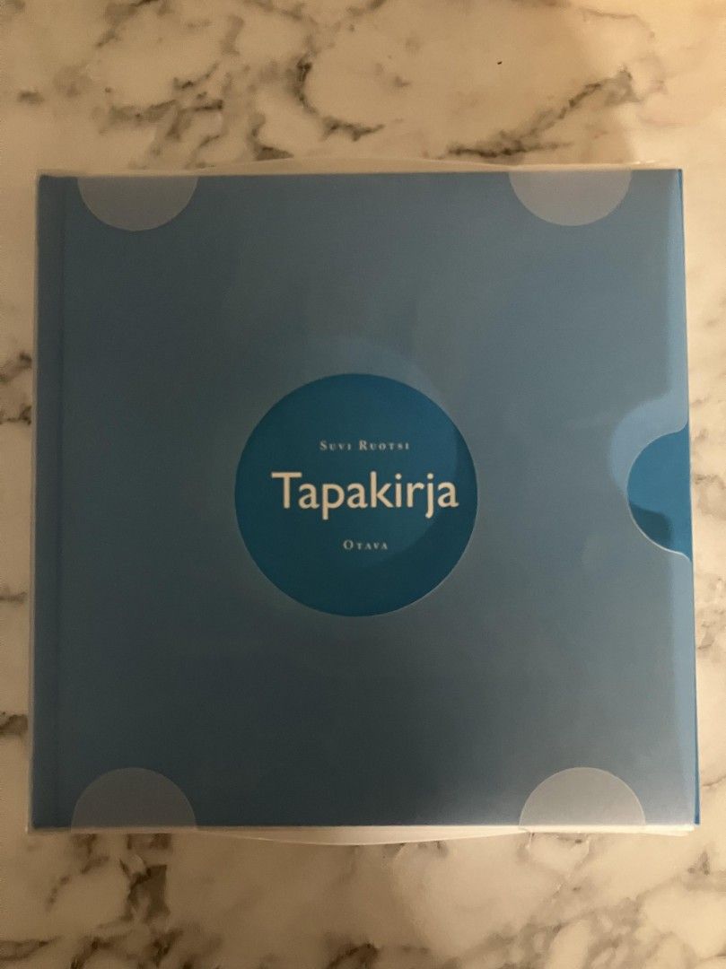 Suvi Ruotsi : Tapakirja