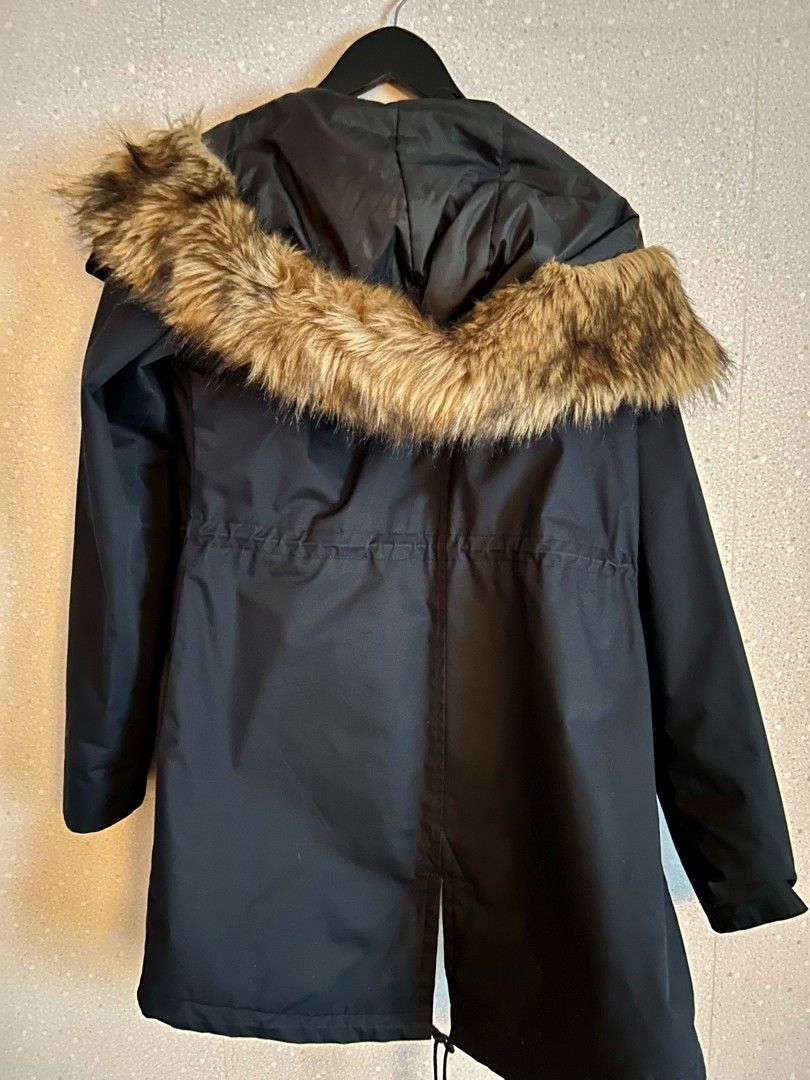 Makia parka