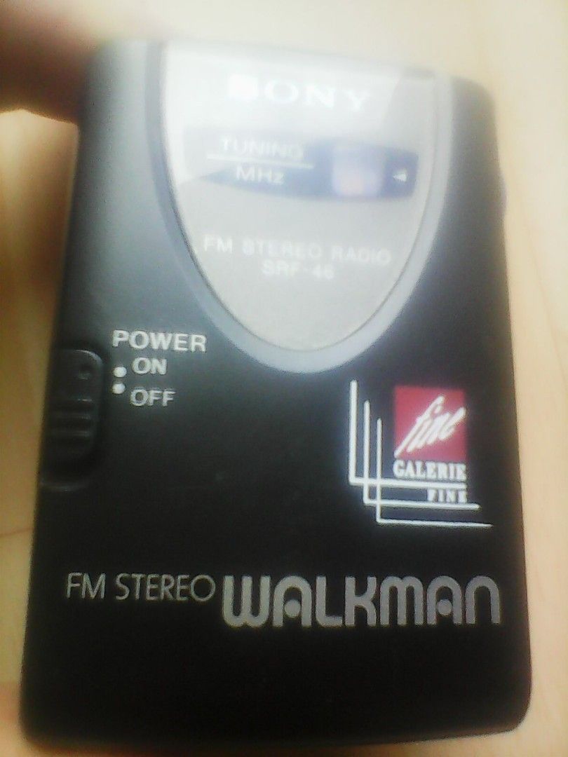 Sony SRF-46 Walkman miniradio